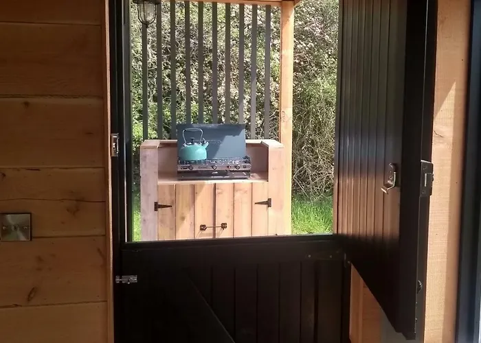 Nire Valley Eco Camp Kemping